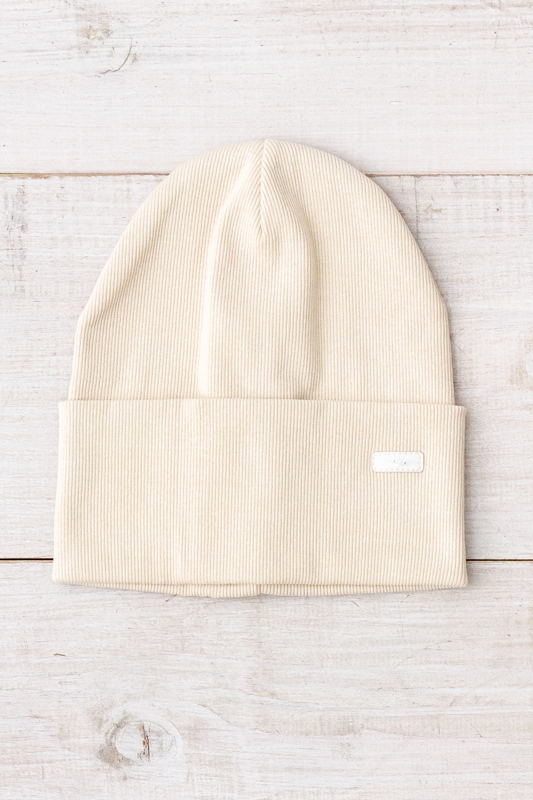 Шапка жіноча